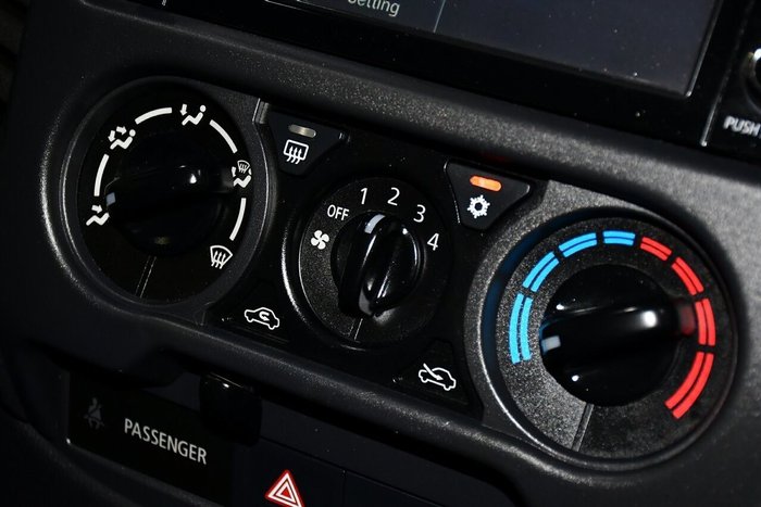 2022 Mitsubishi Triton GLX