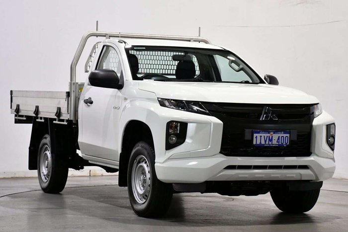 2022 Mitsubishi Triton GLX