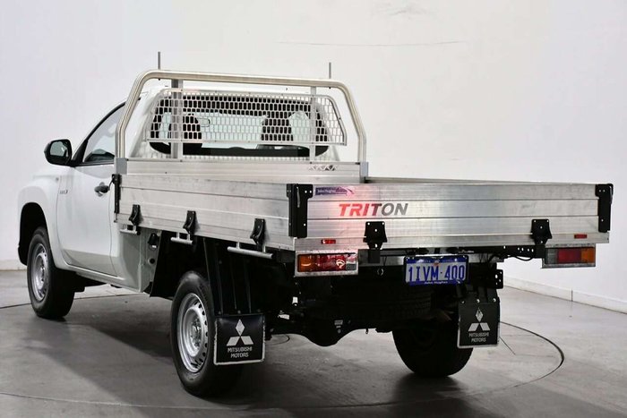 2022 Mitsubishi Triton GLX