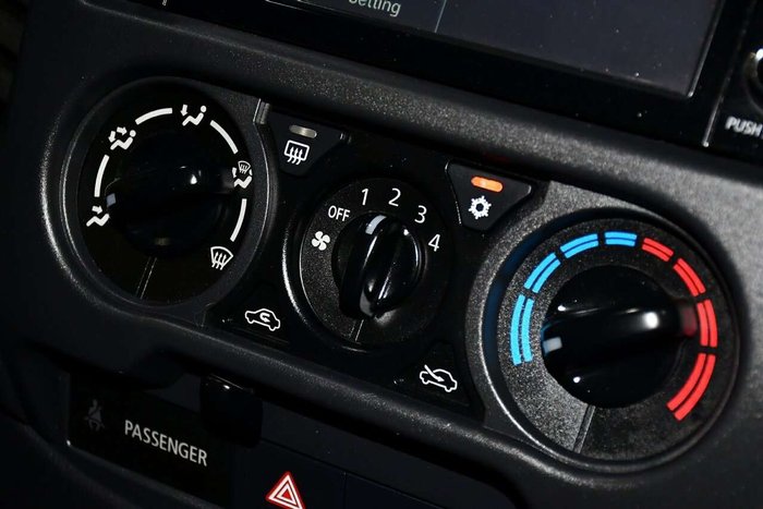 2022 Mitsubishi Triton GLX