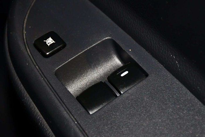 2022 Mitsubishi Triton GLX