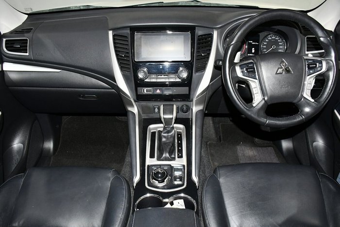 2019 Mitsubishi Pajero Sport Black Edition