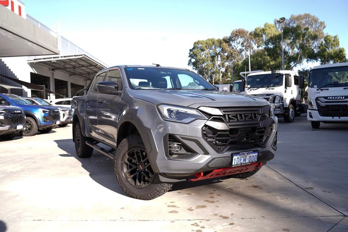 2025 Isuzu D-MAX BLADE