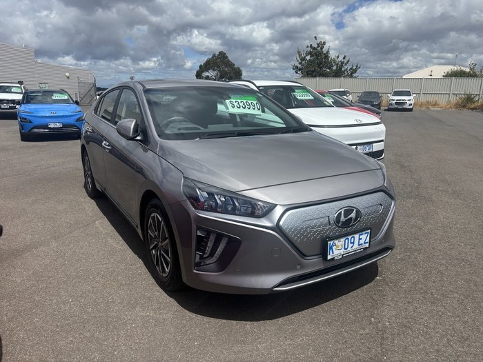 2022 Hyundai Ioniq Electric Fastback Premium