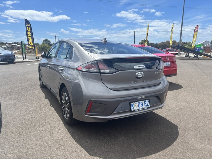 2022 Hyundai Ioniq Electric Fastback Premium