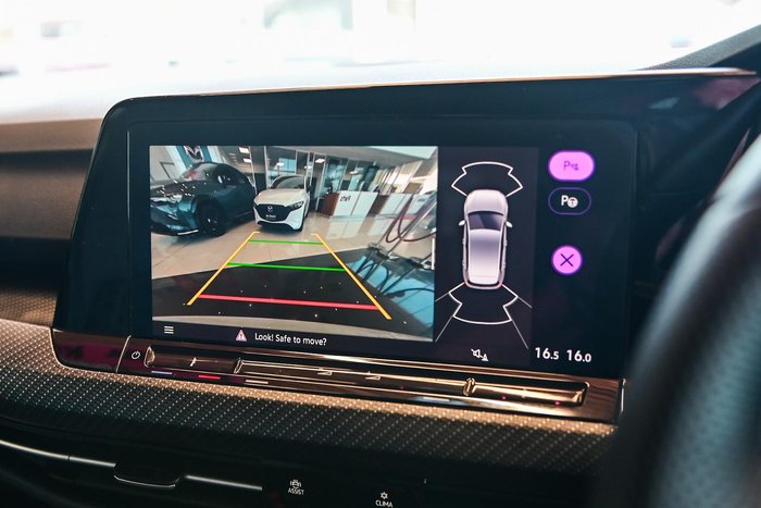 2024 Volkswagen Golf 110TSI R-Line