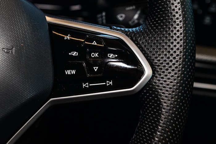 2024 Volkswagen Golf 110TSI R-Line