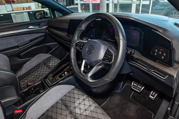 2024 Volkswagen Golf 110TSI R-Line