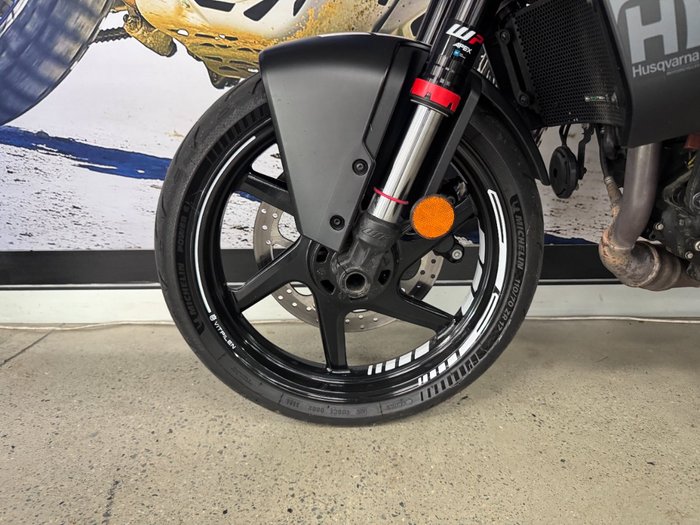 2024 HUSQVARNA VITPILEN 401 WHITE