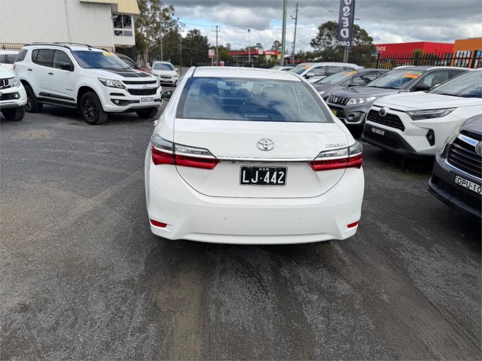 2018 TOYOTA COROLLA SX