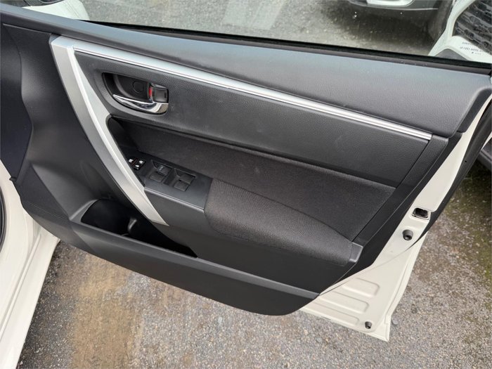 2018 TOYOTA COROLLA SX