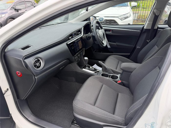 2018 TOYOTA COROLLA SX