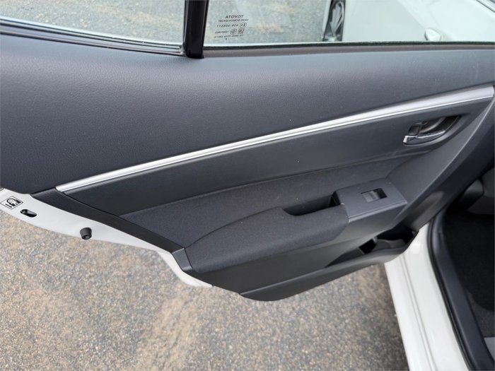 2018 TOYOTA COROLLA SX