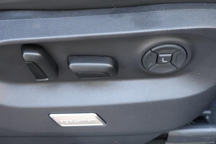 2025 Volkswagen Touareg R
