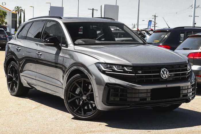 2025 Volkswagen Touareg R