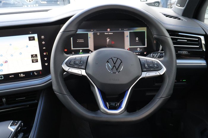 2025 Volkswagen Touareg R