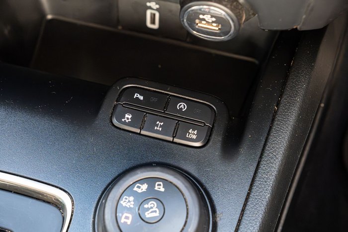 2020 Ford Everest Sport