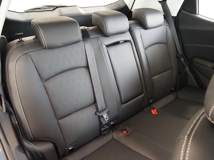 2025 Mahindra XUV3XO AX7L