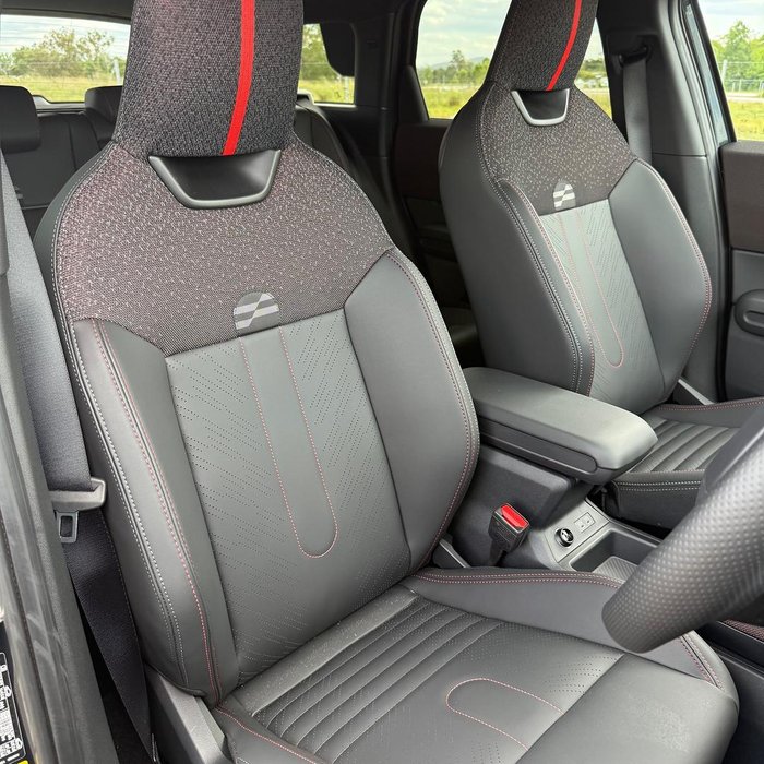 2025 MINI Countryman SE JCW Sport