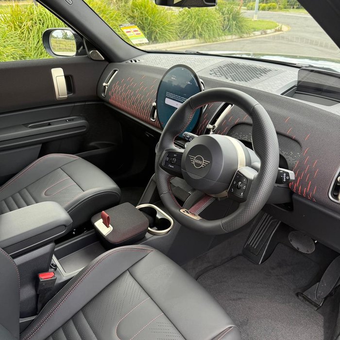 2025 MINI Countryman SE JCW Sport