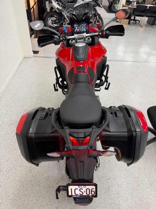 2023 DUCATI MULTISTRADA V4 S Red