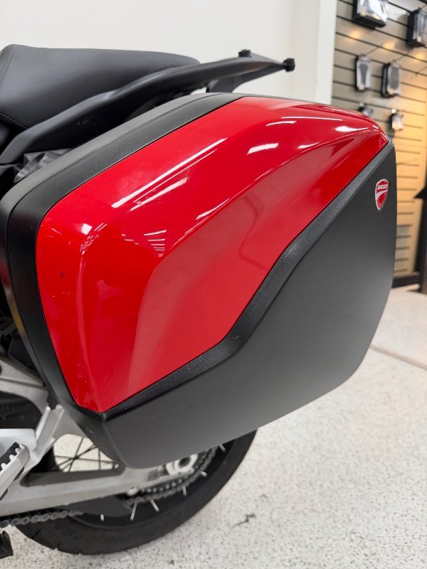 2023 DUCATI MULTISTRADA V4 S Red