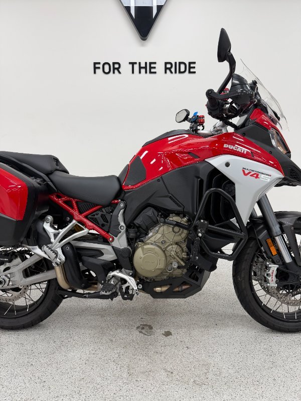 2023 DUCATI MULTISTRADA V4 S Red