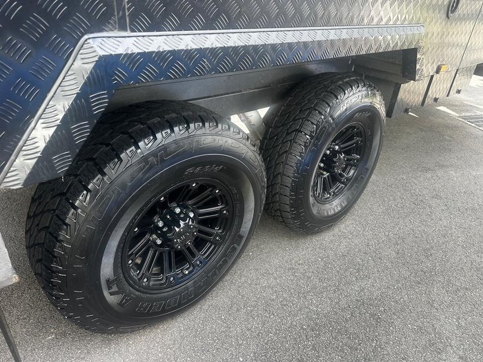 2022 Majestic Navigator 21Ft Club Lounge