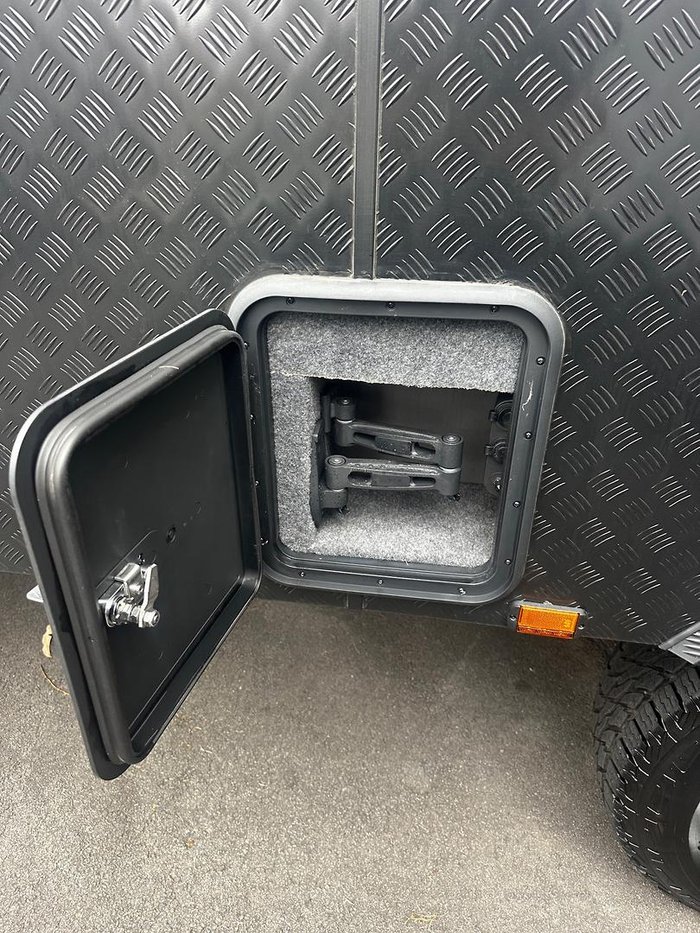 2022 Majestic Navigator 21Ft Club Lounge