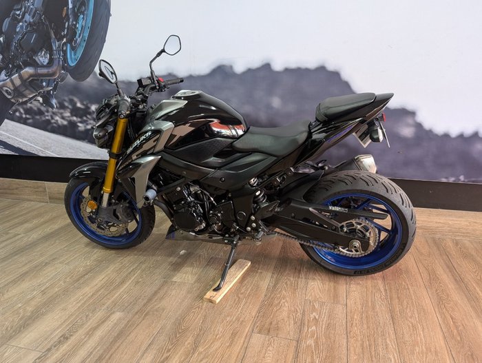 2021 Suzuki GSX-S750A