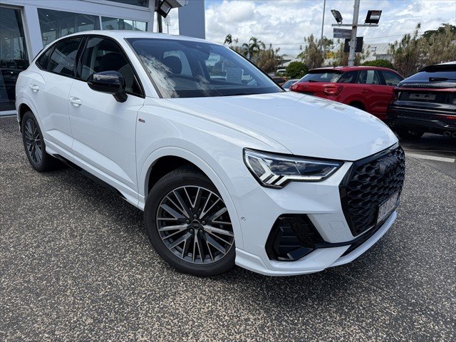 2025 Audi Q3 35 TFSI S line edition