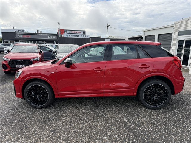 2025 Audi Q2 35 TFSI S line edition