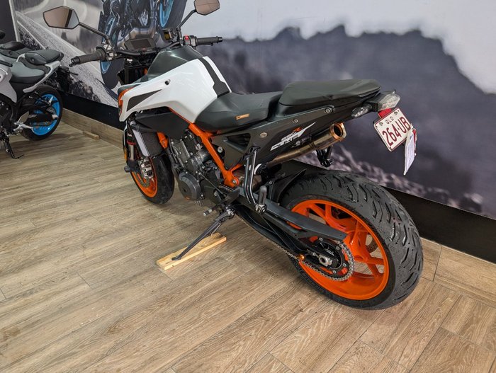 2020 Ktm 890 DUKE R ORANGE