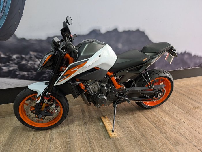 2020 Ktm 890 DUKE R ORANGE