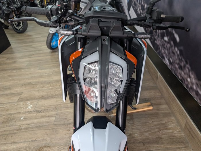 2020 Ktm 890 DUKE R ORANGE