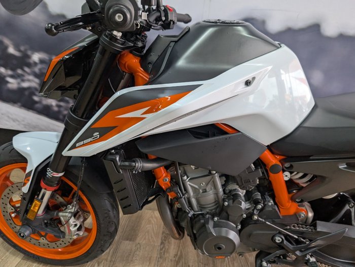 2020 Ktm 890 DUKE R ORANGE
