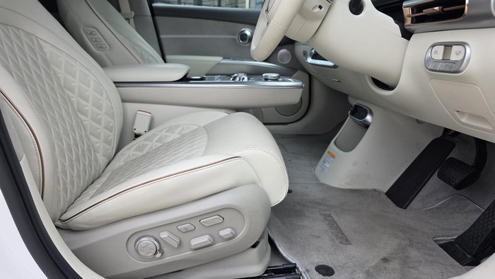 2024 Genesis GV60 AWD