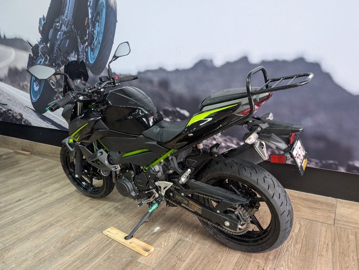 2023 Kawasaki Z400 Black