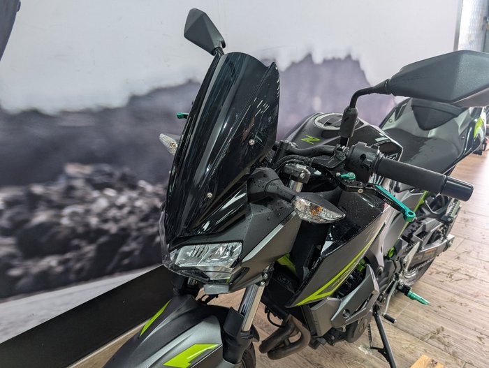 2023 Kawasaki Z400 Black