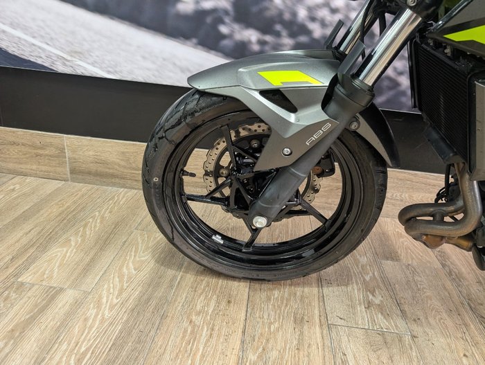 2023 Kawasaki Z400 Black