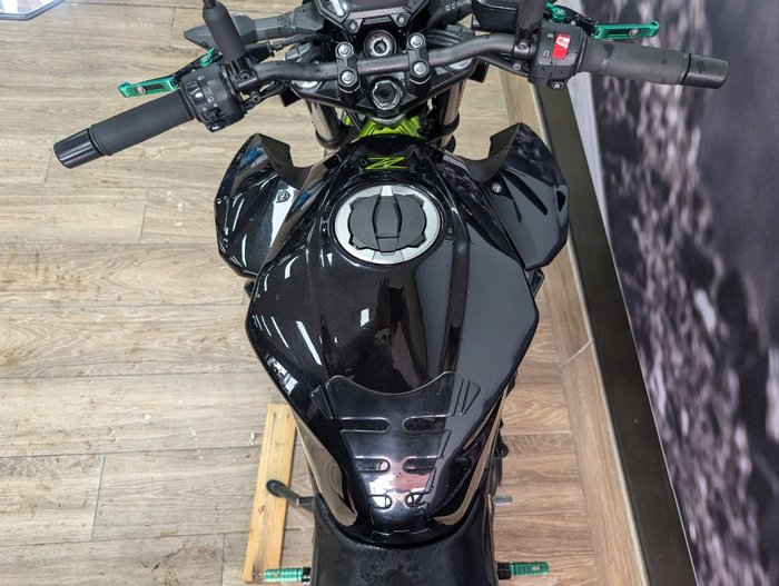 2023 Kawasaki Z400 Black
