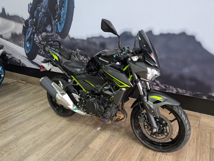 2023 Kawasaki Z400 Black