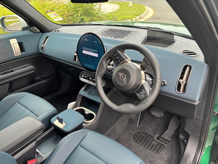 2025 MINI Countryman S Favoured