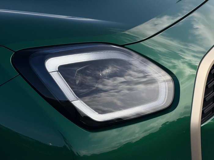 2025 MINI Countryman S Favoured