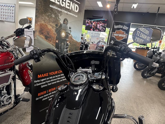 2020 Harley-Davidson Heritage Classic 114 (FLHCS) Softail Black