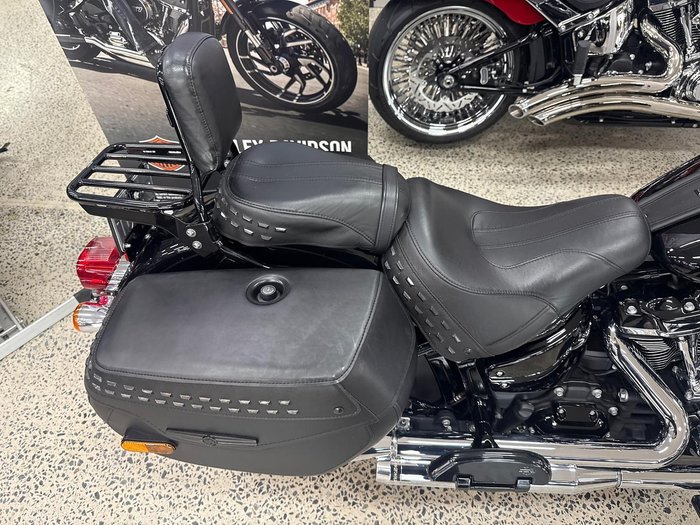 2020 Harley-Davidson Heritage Classic 114 (FLHCS) Softail Black