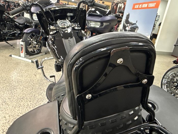 2020 Harley-Davidson Heritage Classic 114 (FLHCS) Softail Black