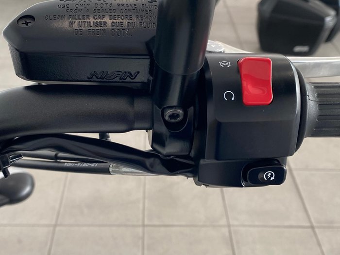 2021 Kawasaki Vulcan S ABS (EN650) Vulcan S White