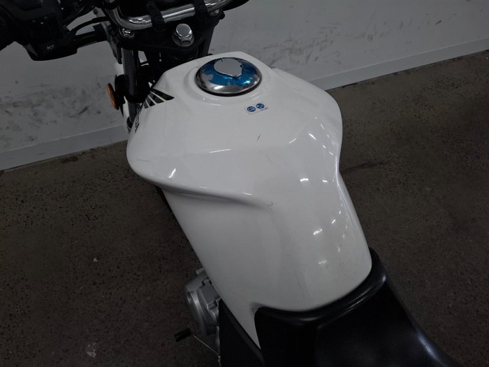 2016 Honda CB125E White