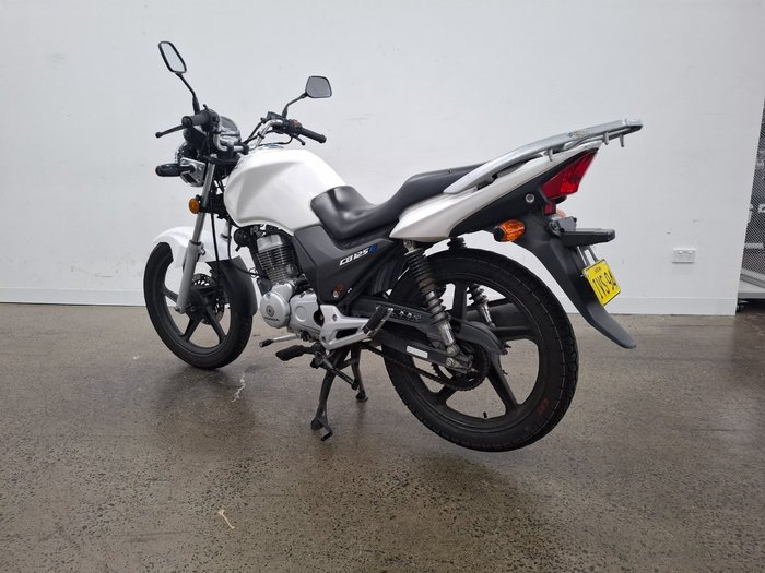 2016 Honda CB125E White